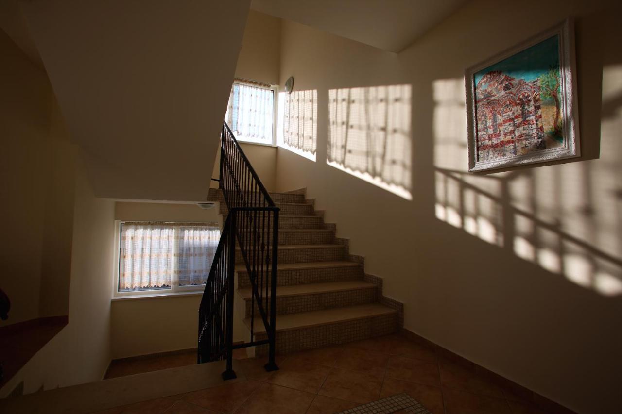Villa Livia Boutique Apartments 라브다 외부 사진