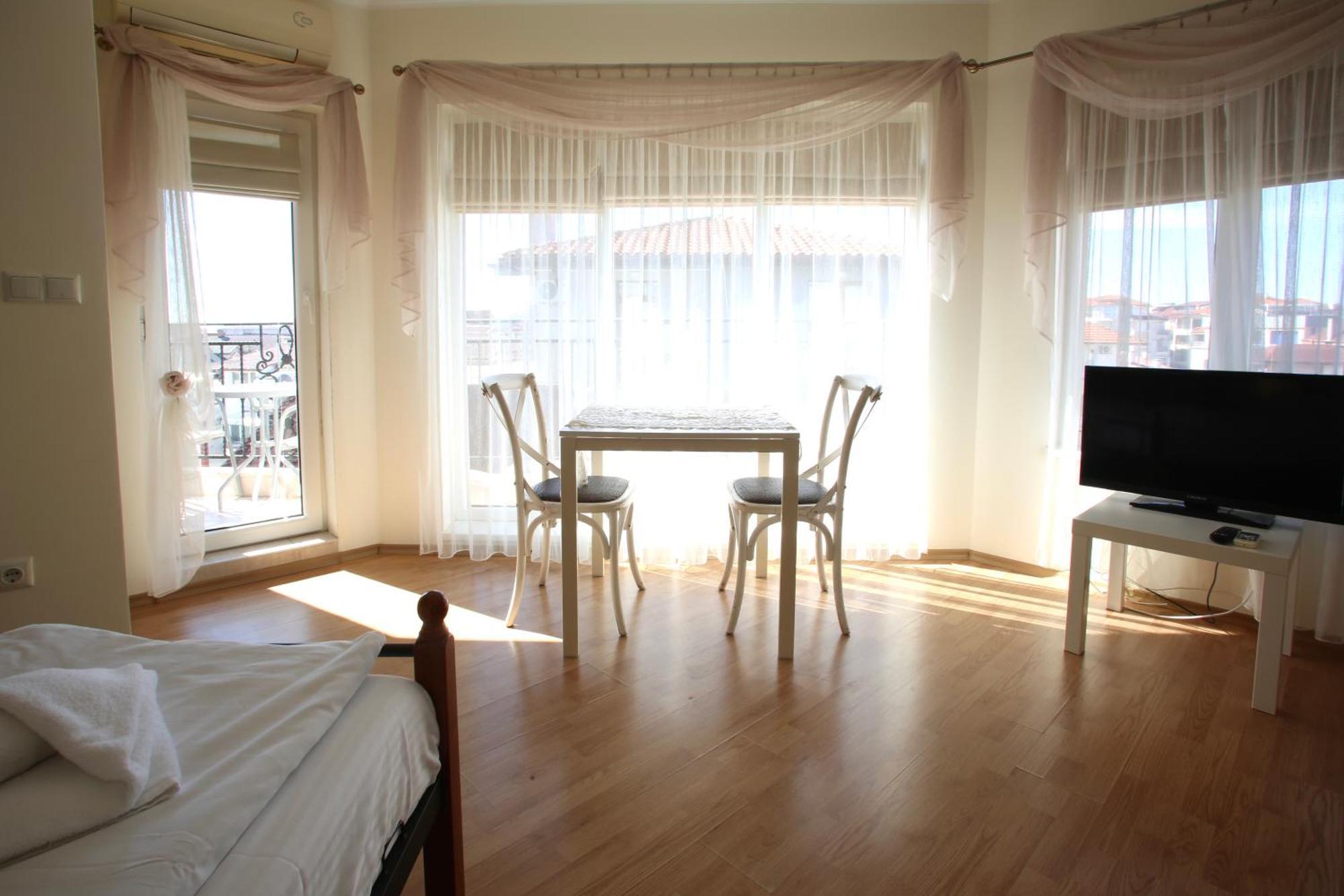 Villa Livia Boutique Apartments 라브다 외부 사진