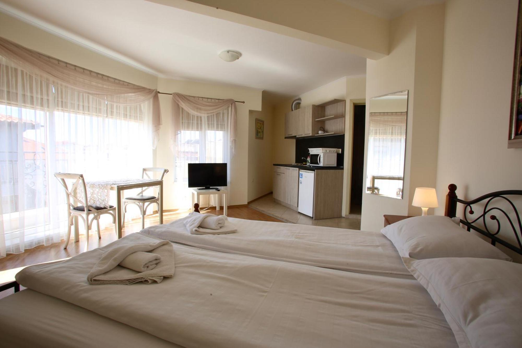 Villa Livia Boutique Apartments 라브다 외부 사진