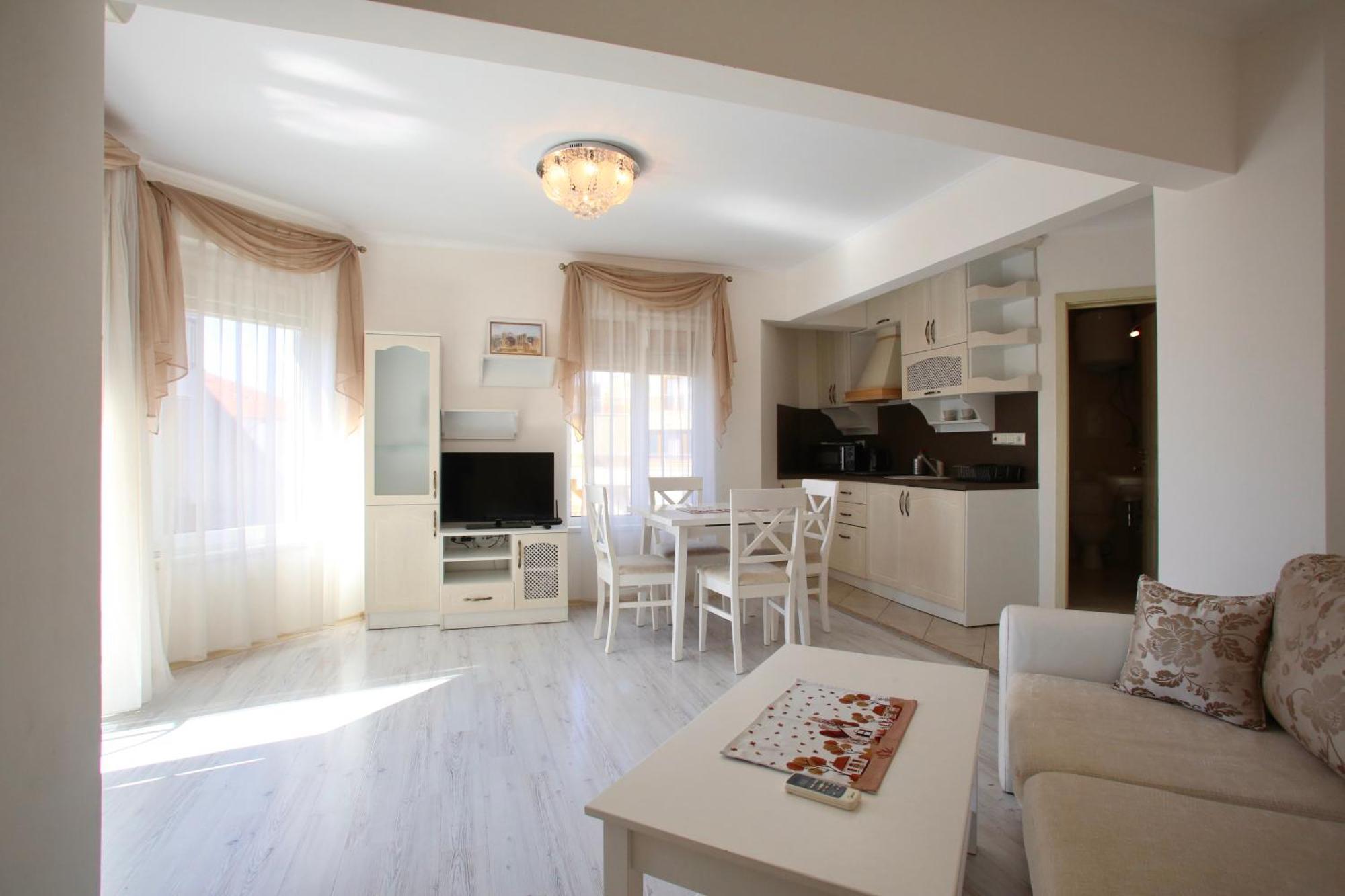 Villa Livia Boutique Apartments 라브다 외부 사진